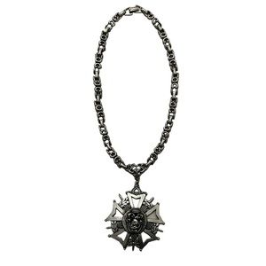 Blackened Silver Knight Leaf Latch 11.25” Necklace